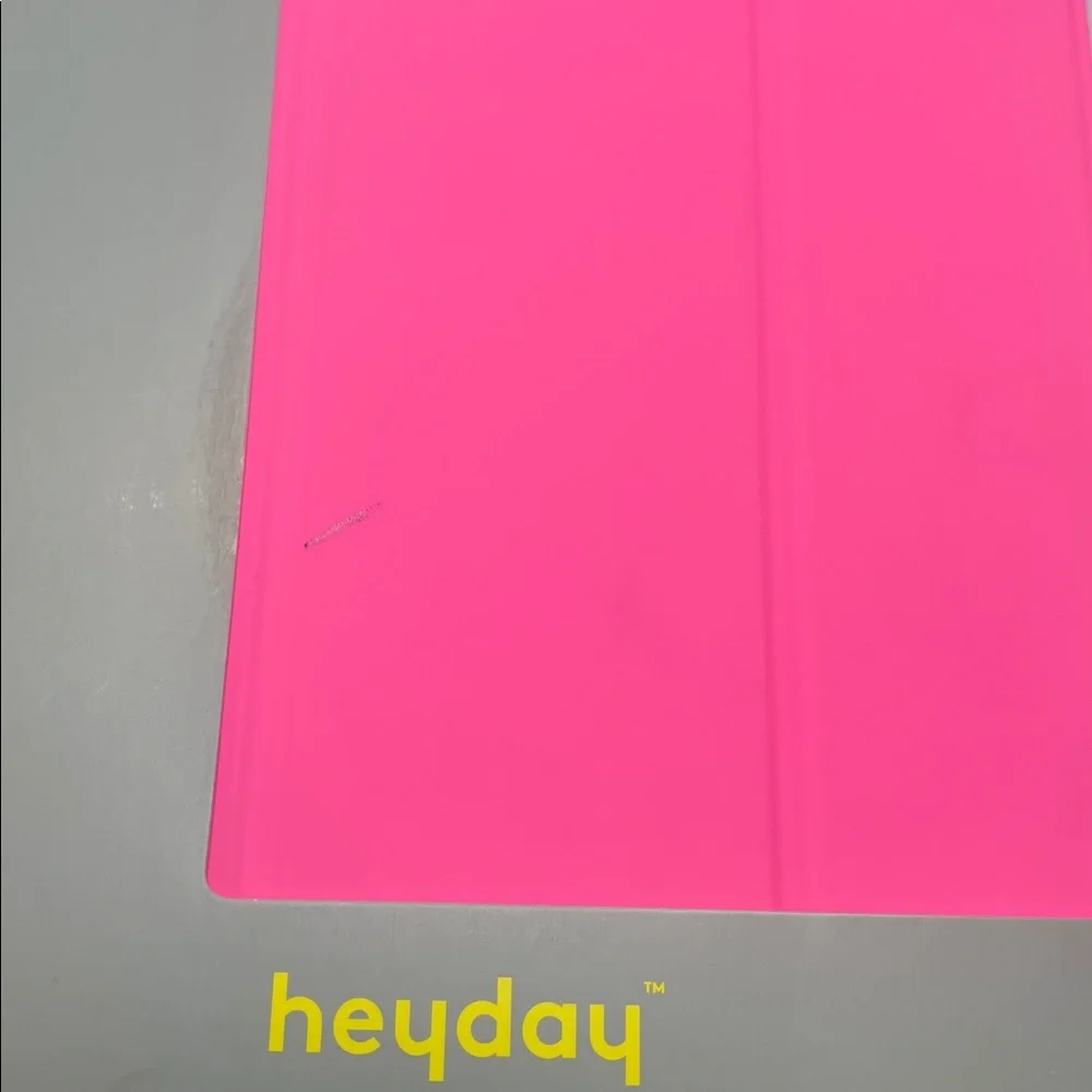 Heyday tablet case for the 10.2-inch iPad in hot pink